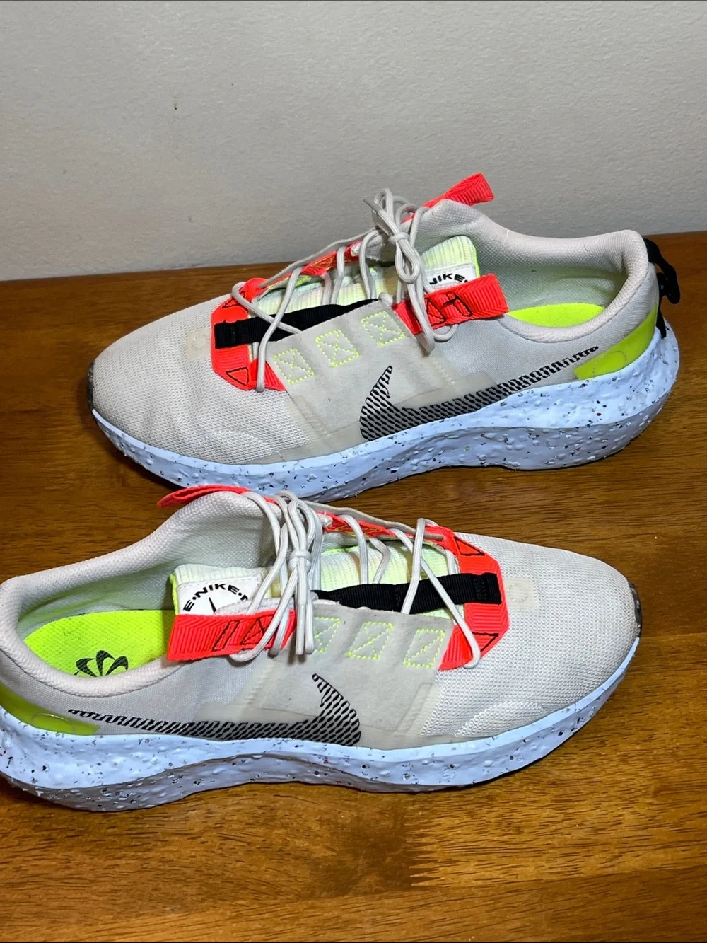 Nike Men’s crater Impact sneakers Light Bone/Black/Stone  Crimson Size 11.5
